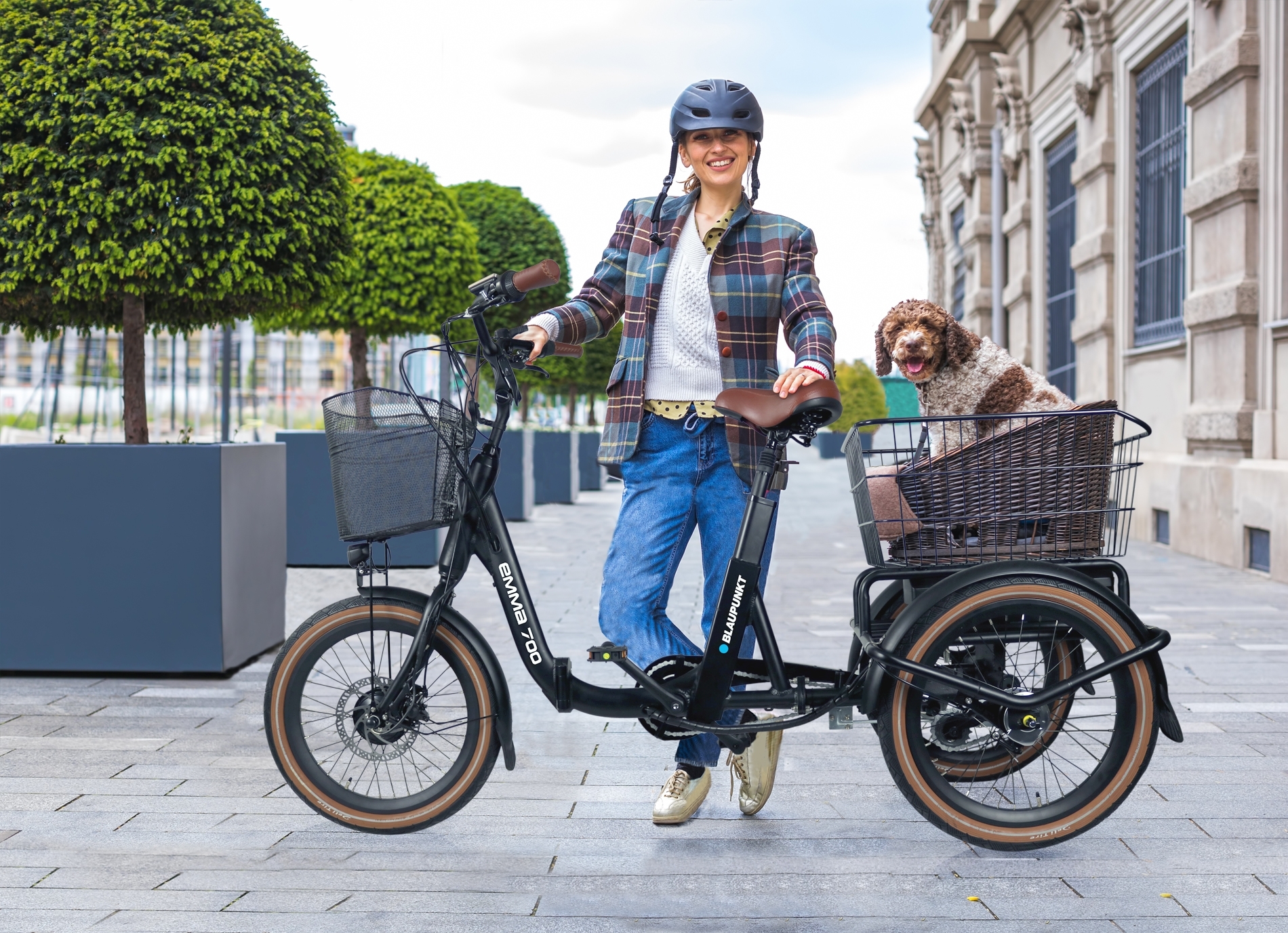 Mit der Emma 700 bietet Blaupunkt ein Lastenfahrrad in Form eines Trikes mit elektrischer Tretunterstützung. Die Emma 700 lässt sich als Faltrad platzsparend lagern und kompakt transportieren. Nettopreis: 2.512,61 Euro. Foto: © bpautomotive.de