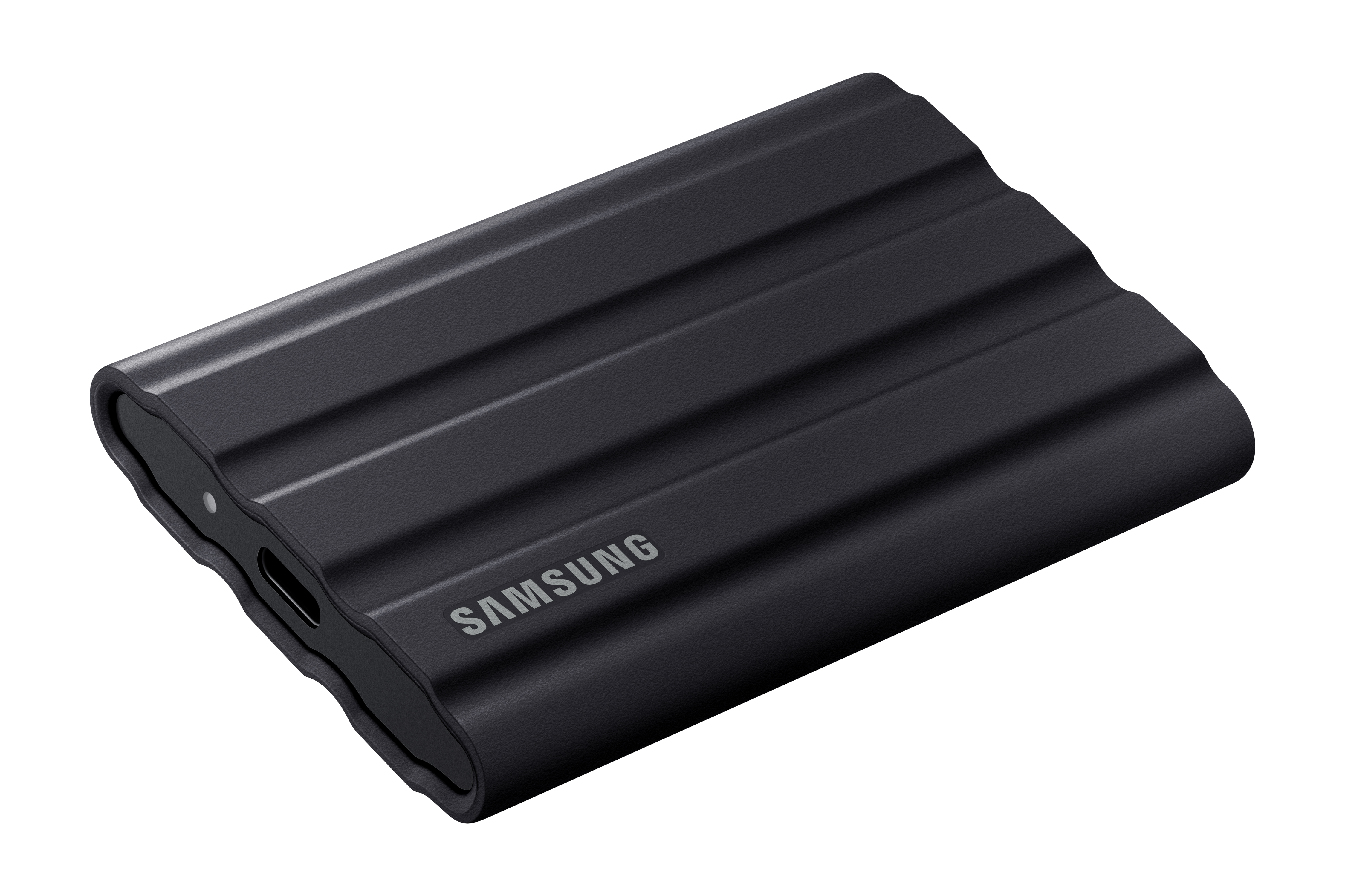In klassisch Schwarz: Die T7 Shield ist mit einer Geräteabmessung von 88 x 59 x 13 Millimetern optimal griffig. Foto: © Samsung