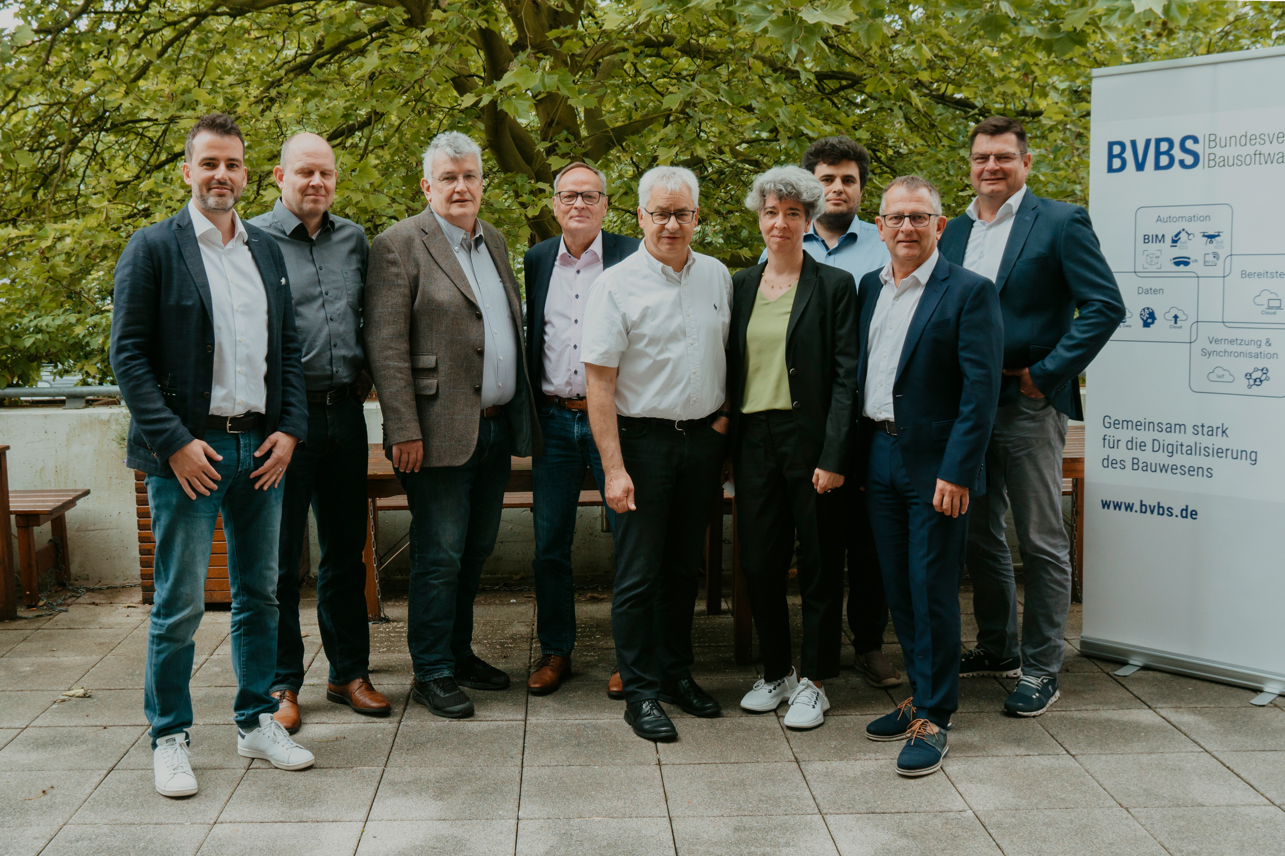 Vorstand und Geschäftsführung des BVBS (v.l.n.r.): Dominik Hartmann, Carsten Wittlage, Johannes Reischböck, Wilhelm Veenhuis, Prof. Dr. Joaquín Díaz, Dr. Ines Prokop, Dr. Krisztián Hegedüs, Dietmar Bernert, Hagen Lotz Foto: © Werkraum56