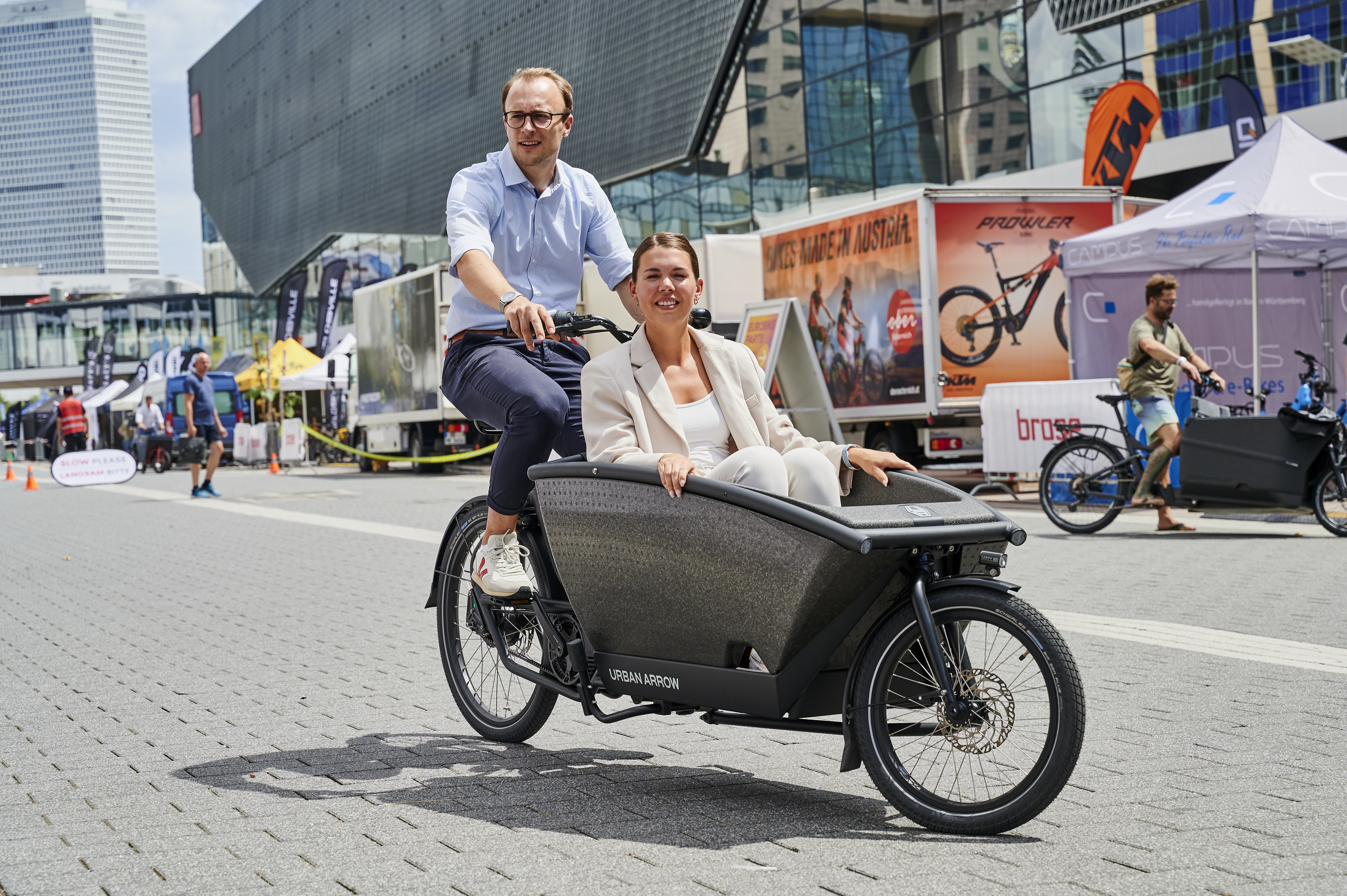 Lastenräder sind bestens geeignet, um auf kurzen Strecken vom Auto unabhängig zu agieren. Foto: © Eurobbike / Frank Baumhammel