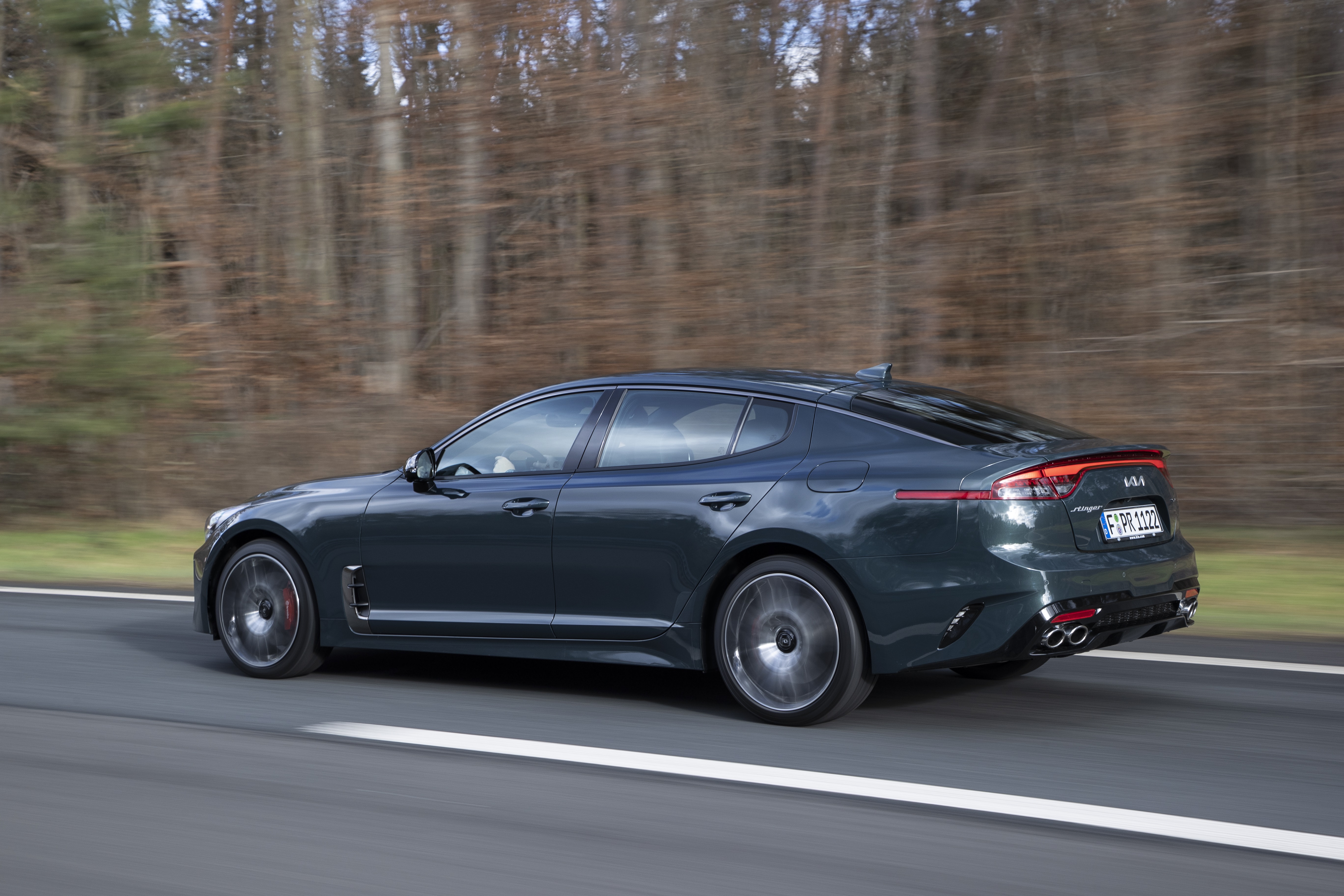 Das 4,83 Meter lange Sportcoupé macht einfach Spaß. Foto: © Kia