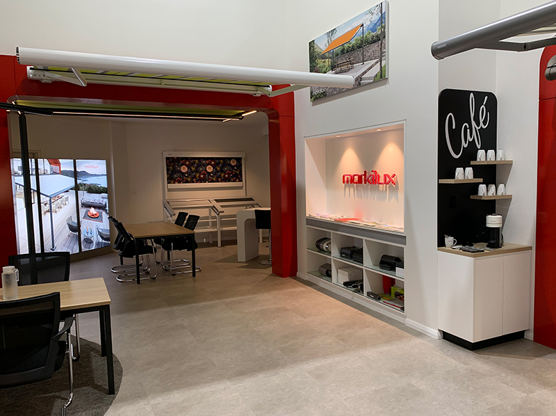 Es wird mit einem Zuwachs an Laufkundschaft gerechnet, zudem soll mit den neuen Außenflächen ebenso das Geschäftsfeld Großflächenbeschattung ausgebaut werden. Foto: © Markilux