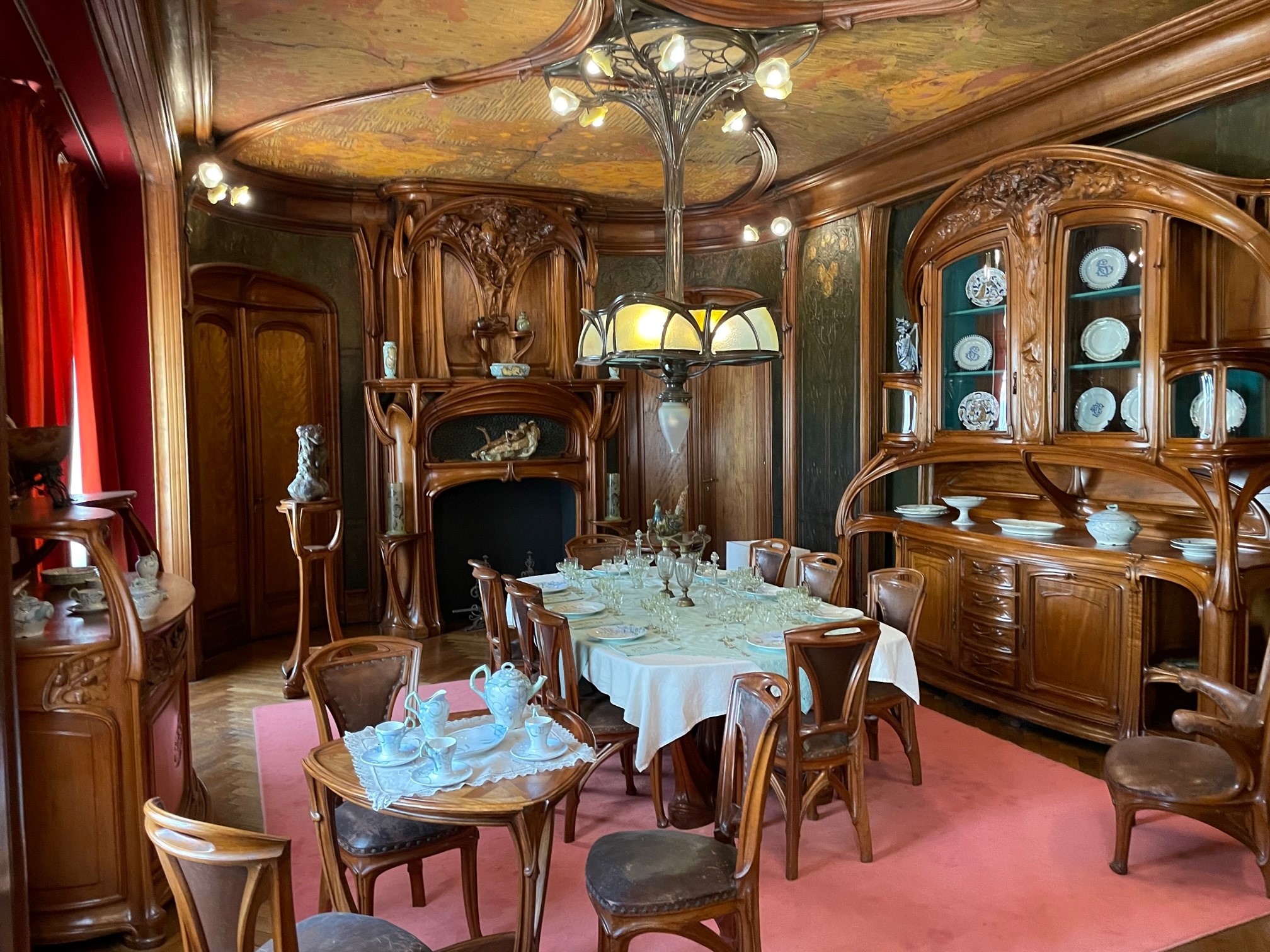 Bis in den letzten Winkel Jugendstil. Foto: © Rainer Schmidt