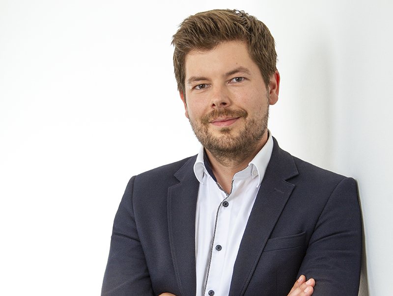 Fabian Cichon gab dem RTS Magazin unter anderem Einblicke in die neue Kollektion. Foto: © Dickson-Constant GmbH