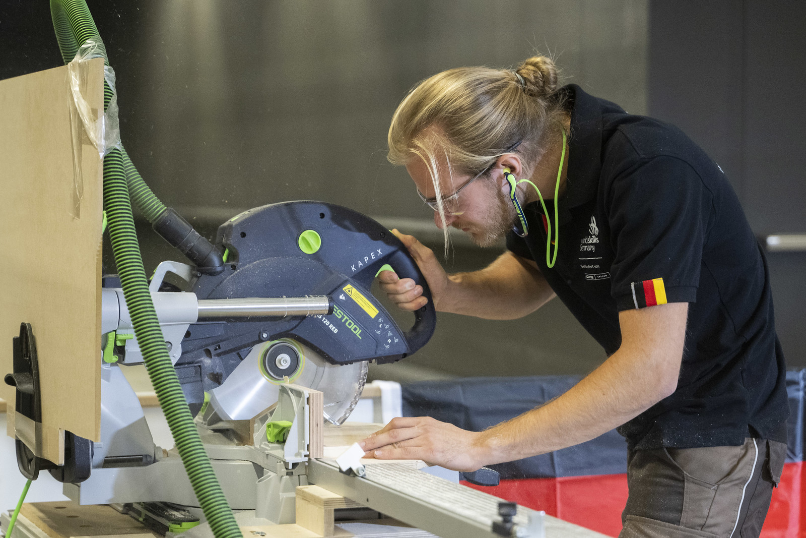 Tischler Benjamin Supé belegte bei der WorldSkills 2022 Special Edition den achten Platz. Foto: © Michael Zanghellini/Swiss Skills