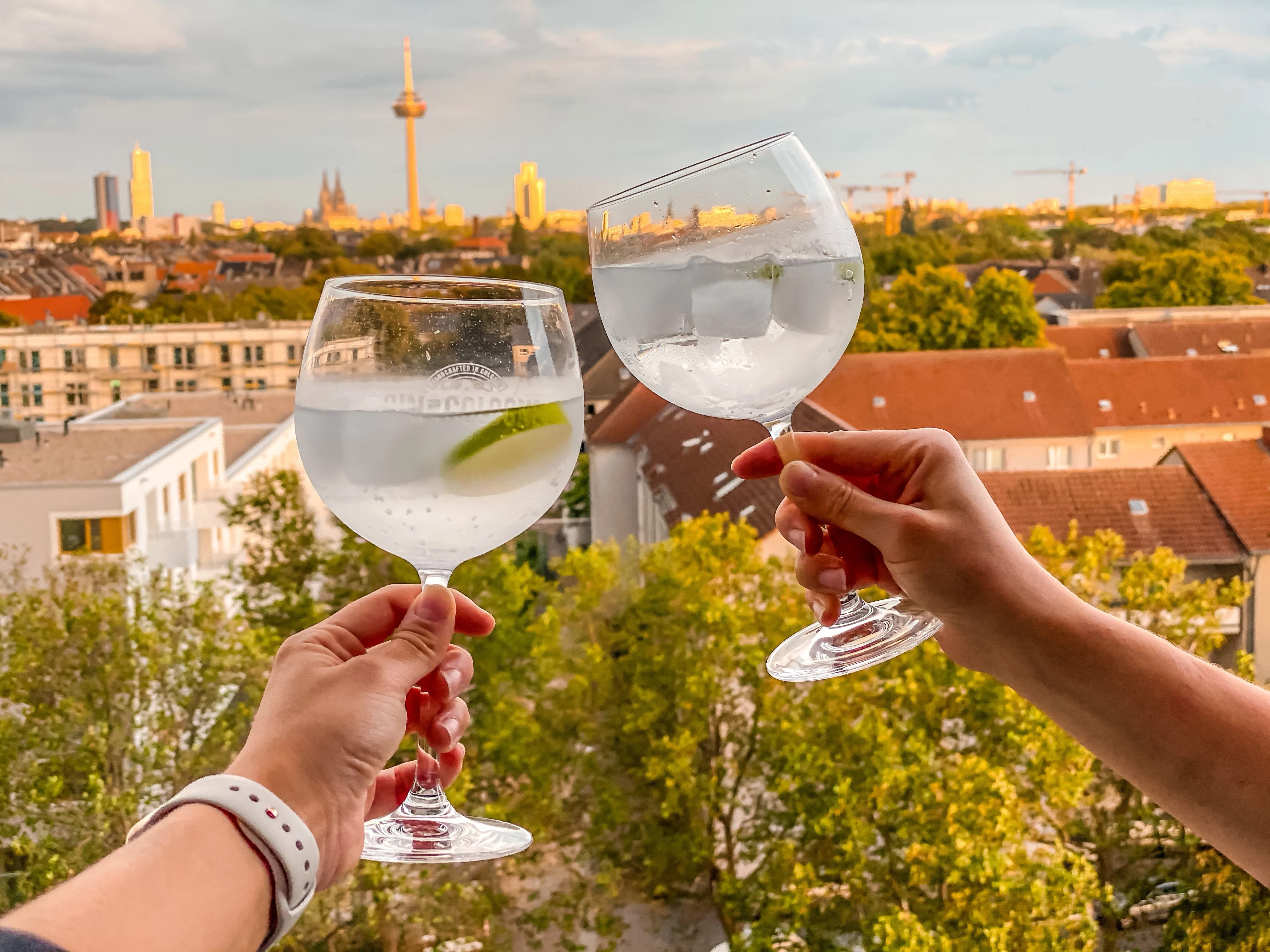 Gin de Cologne &ndash; mit passendem Ausblick &uuml;ber K&ouml;ln. Foto: © Gin de Cologne