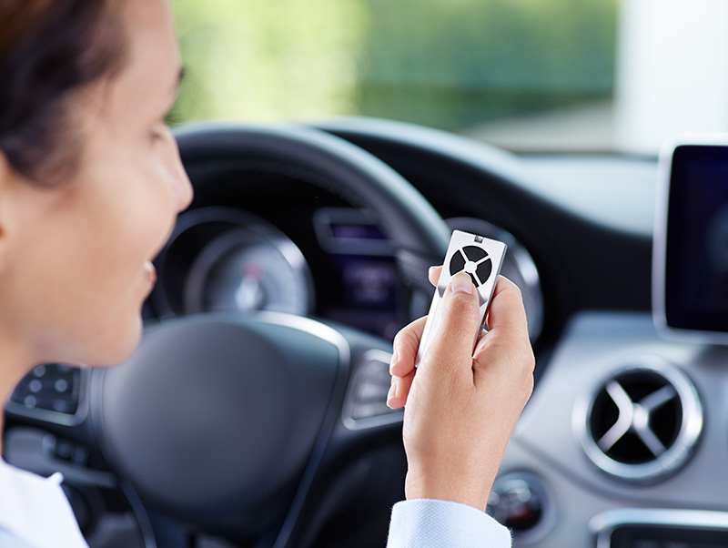 Ganz auf Nummer sicher – das Rolling Code Verfahren von Chamberlain gibt Hackern keine Chance. Foto: © Chamberlain