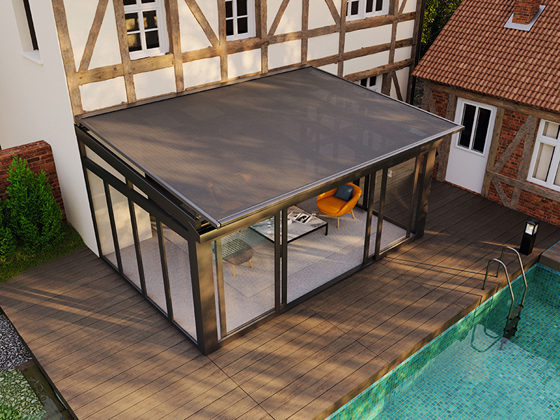 Eine Überglasmarkise lässt sich nach Wunsch ganz oder teilweise herausfahren. Foto: © TS-Aluminium