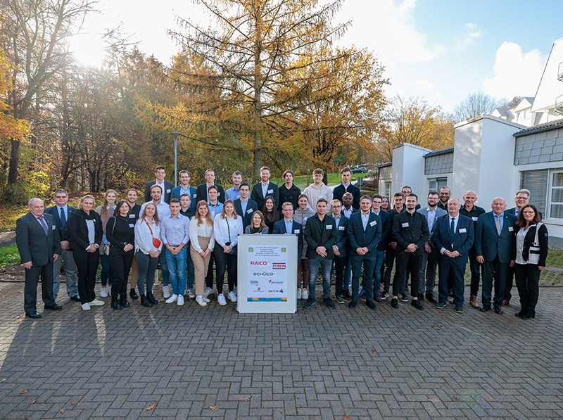 Studenten der DHBW Mosbach und der Staatlichen Fachschule für Bau- und Glasbautechnik Vilshofen. Foto: © Foto Halisch