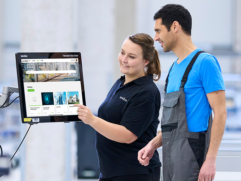 Das Schüco Trainingsprogramm 2023 umfasst Produkt- und Softwaretrainings, Fachtrainings sowie Trainingsmodule zu Zertifizierungen und Sachkundeprüfungen. Foto: © Schüco International KG