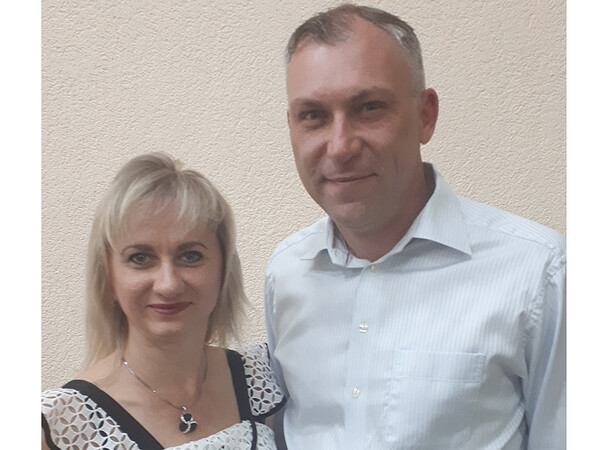 Maria Pilipiv und Oleg Skripez: Herausgeber der ukrainischen Aufzugs-Fachzeitschrift Liftowa Panorama. Foto: © Liftowa Panorama