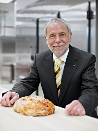Bäckerpräsident Michael Wippler fordert Ausnahmen für Handwerksbäckereien. Foto: © Zentralverband des Deutschen Bäckerhandwerks e. V. / Darius Ramazani