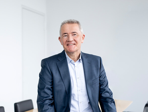 Andreas Lochbühler, einer von drei Geschäftsführern von Lochbühler Aufzüge. Foto: © Lochbühler Aufzüge