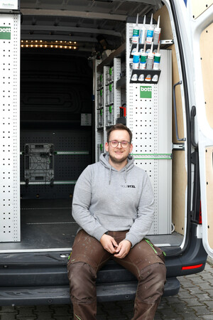 Sebastian Herold, Chef der HolzSTEEL GmbH aus Aschaffenburg. Foto: © Bott