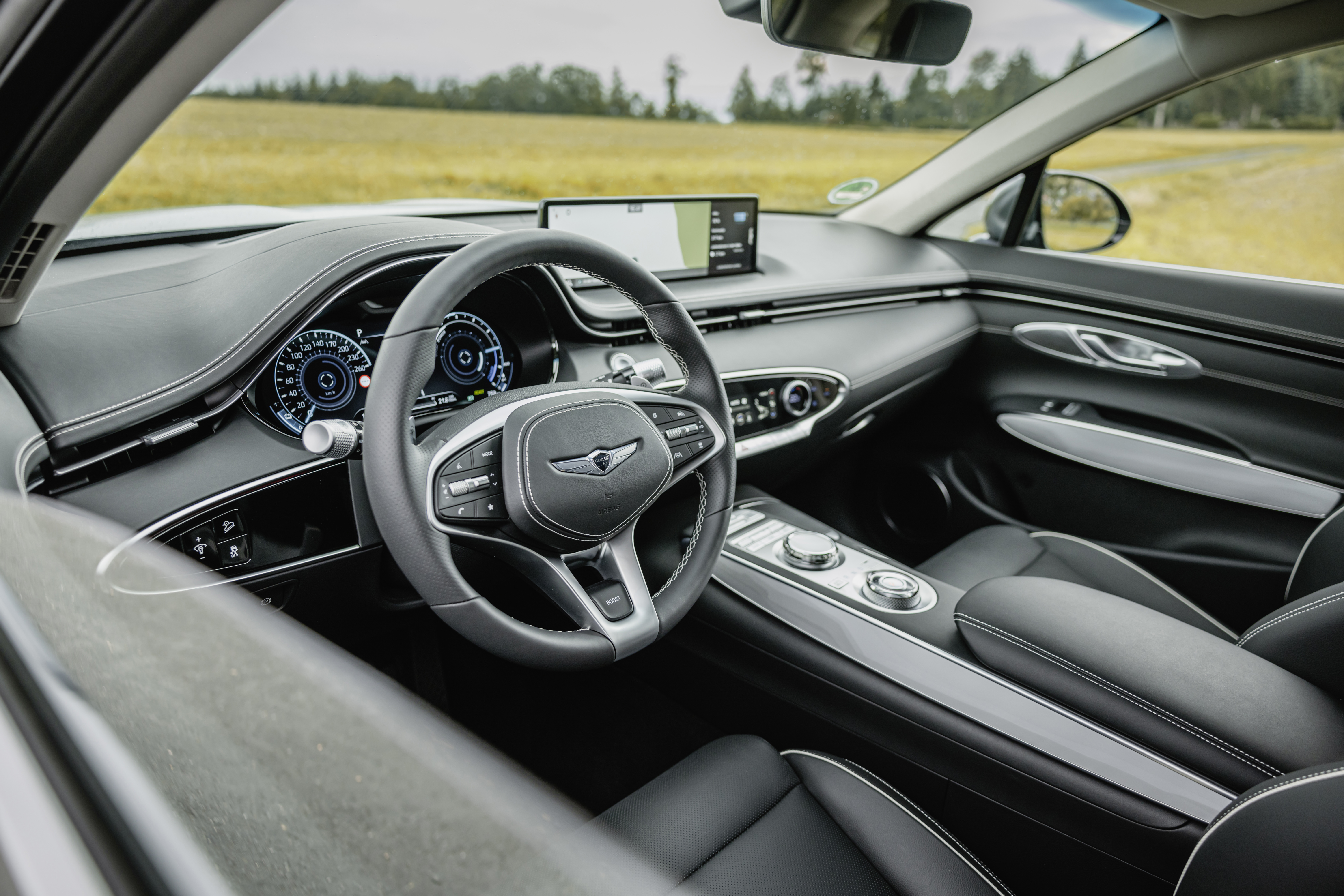 The interior is very luxurious.  But the Genesis also pays a lot for many extras.  Photo: Â© Genesis