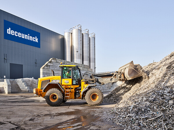 Deceuninck erhöht die die betriebsinterne Recyclingkapazität auf 45.000 Tonnen Input jährlich bis 2024. Foto: © Deceuninck