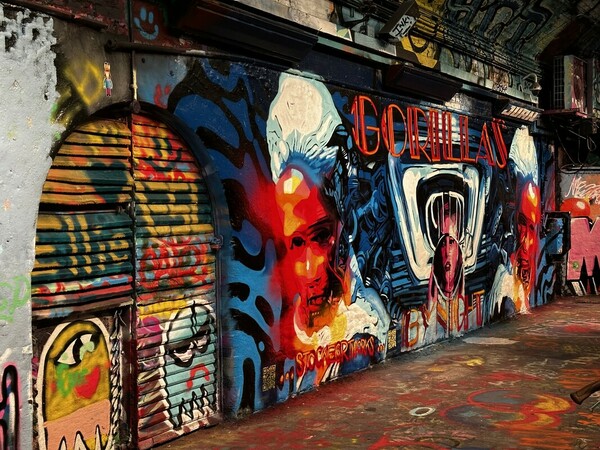Leak Street Arches – einer der wenigen legalen Orte für Graffiti-Sprayer in London. Foto: © Wolfgang Weitzdörfer