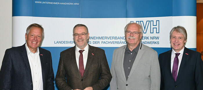 Rüdiger Otto, Jörg Dittrich, UVH-Vizepräsident Jörg von Polheim und Hauptgeschäftsführer Dr. Frank Wackers Foto: © UVH
