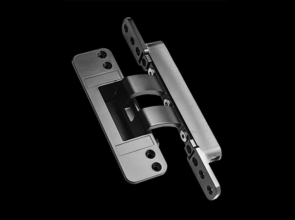 Als innovatives Highlight der Bändertechnik präsentiert SFS das verdeckt liegende Band J-Tec 3D für flächenbündige Aluminium-Türen. Es verbindet eine perfekte Ästhetik mit herausragenden Montageeigenschaften. Foto: © SFS