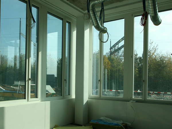 Barrierefreie Fenster in einem Krankenhaus in Zürich. Foto: © Jörg Pfäffinger