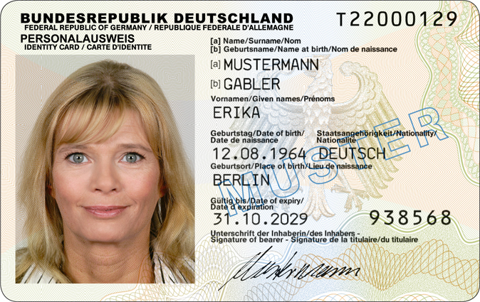 Wenn Erika Mustermann einen neuen Personalausweis oder Reisepass benötigt, dann braucht sie ab Mai 2025 ein digitales Passfoto. Foto: © Bundesministerium des Innern, für Bau und Heimat
