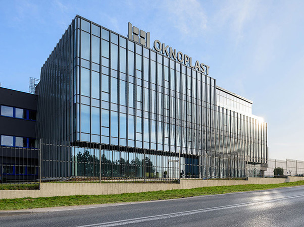 Seit seiner Gründung im Jahr 1994 steht das Familienunternehmen Oknoplast mit Hauptsitz bei Krakau in Polen für Premium-Qualität. Foto: © Oknoplast