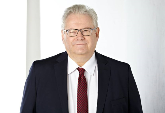 Präsentiert Die Woche im Handwerk: Chefredakteur Stefan Buhren. Foto: © Monika Nonnenmacher Präsentiert Die Woche im Handwerk: Chefredakteur Stefan Buhren. Foto: © Monika Nonnenmacher