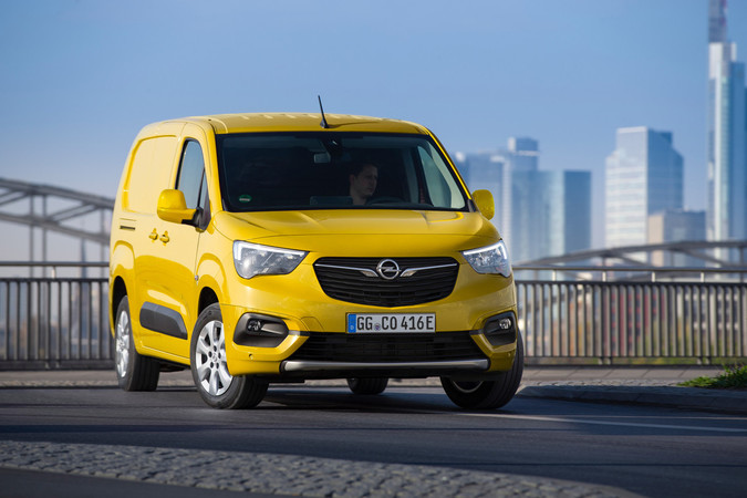 Kompakt und komfortabel: Der Stromer als Opel Combo-e Foto: © Opel