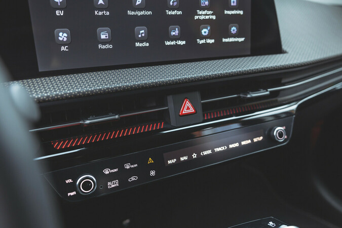 Genug Schalter und Knöpfe lerleichtern im Kia die Bedienung. Foto: © Kia Genug Schalter und Knöpfe lerleichtern im Kia die Bedienung. Foto: © Kia