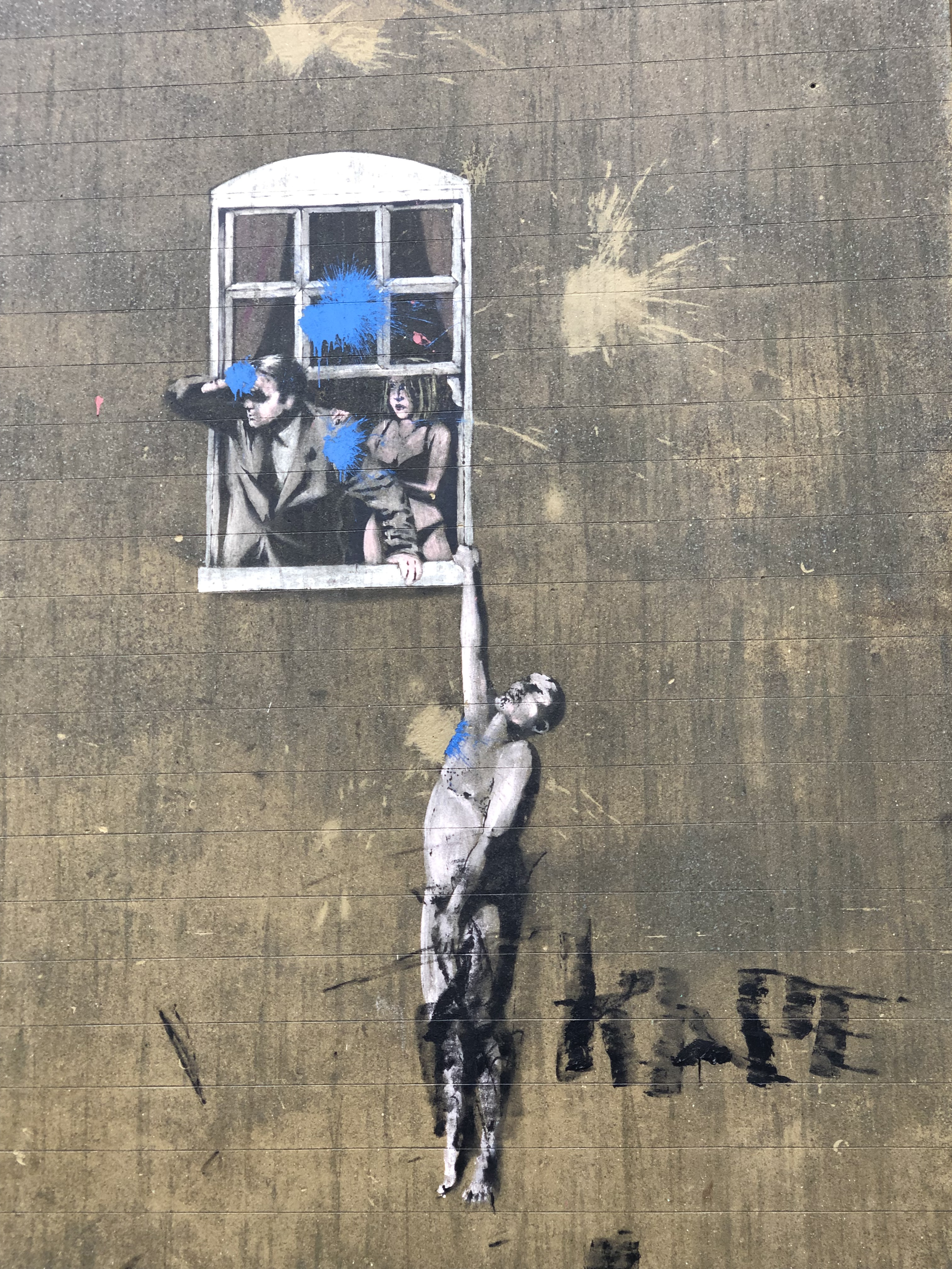Der Hung Well Lover von dem berühmten Street-Art- Künstler Banksy an einer Fassade in Bristol. Foto: © DHB