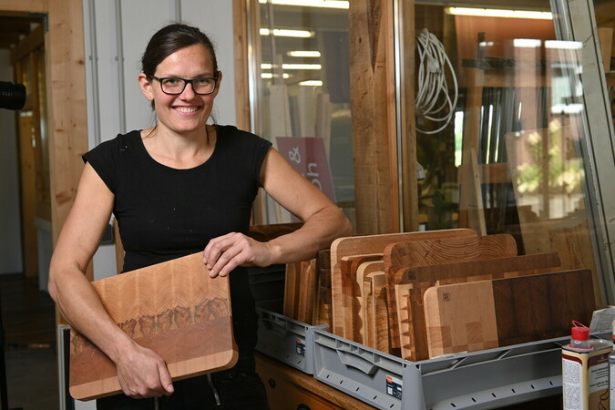 Tischlermeisterin Johanna Röh kämpft für den Mutterschutz für Selbstständige (Archivfoto) Foto: © HENNING SCHEFFEN PHOTOGRAPHY Tischlermeisterin Johanna Röh kämpft für den Mutterschutz für Selbstständige (Archivfoto) Foto: © HENNING SCHEFFEN PHOTOGRAPHY