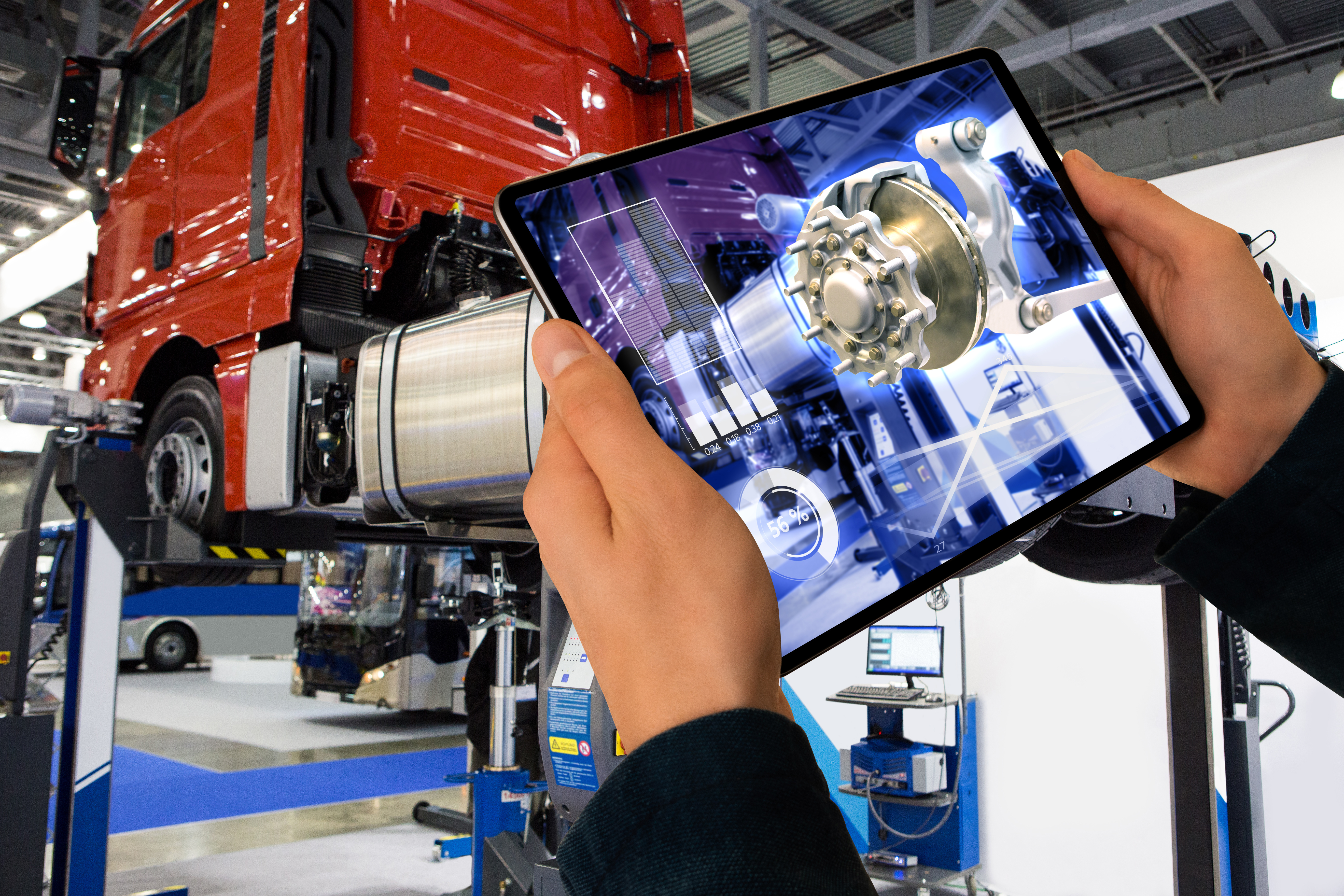AR makes visible what cannot be seen at first glance.  Such applications can be used, for example, to train technicians in automotive mechatronics.  Photo: © sharpness86/123RF.com