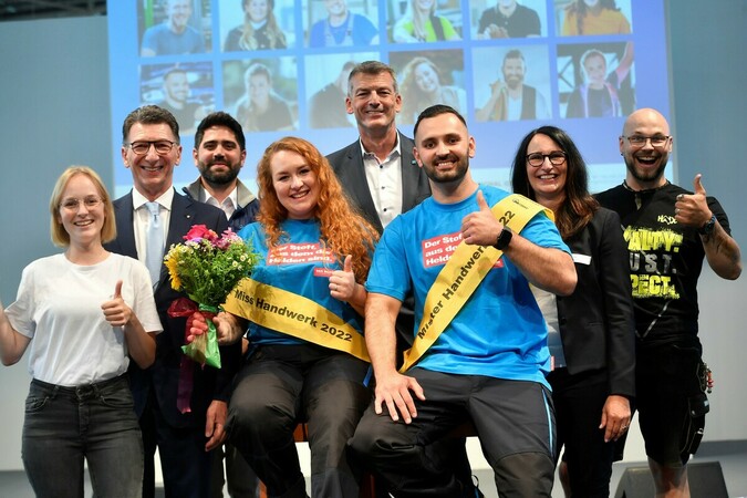 Glückliche Gesichter bei den Gewinnern und der Jury nach der Wahl. Foto: © Marcus Schlaf / GHM