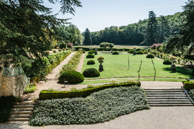 Das Chateau ist eingebettet in einer grünen Landschaft. Foto: © Chateau de la Treyne